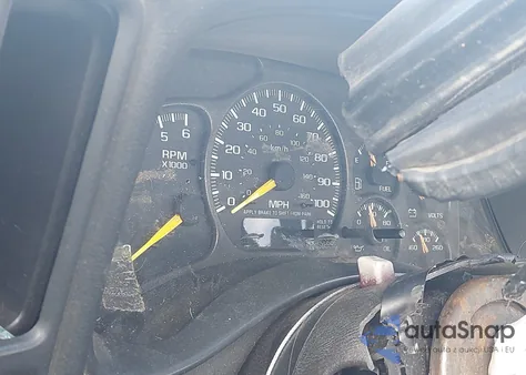 2000 Chevrolet Silverado 1500 z USA, uszkodzony, nr VIN 1GCEC14WXYE241404